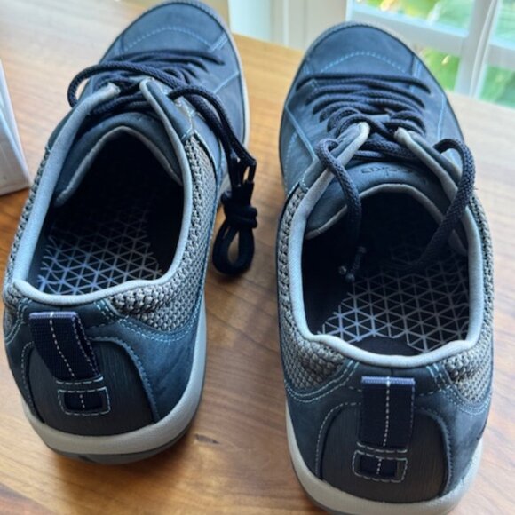 Dansko Paisley Milled Nubuck shoes - Size 11 (Size 41)  NEW - NEVER WORN - Picture 3 of 5